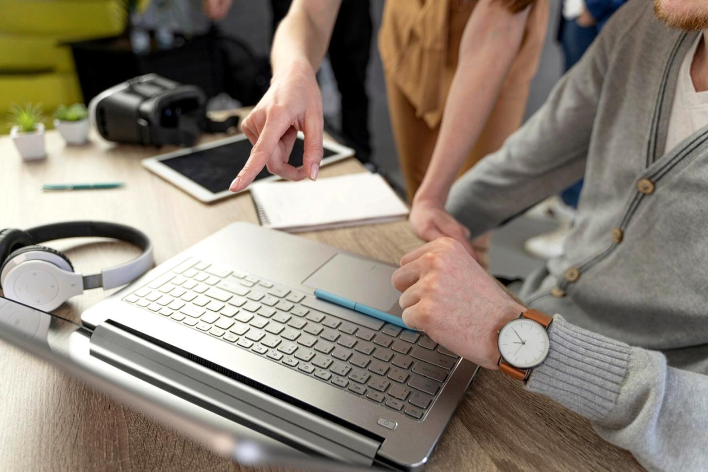 Sistema di apprendimento personalizzato con interfaccia adattiva